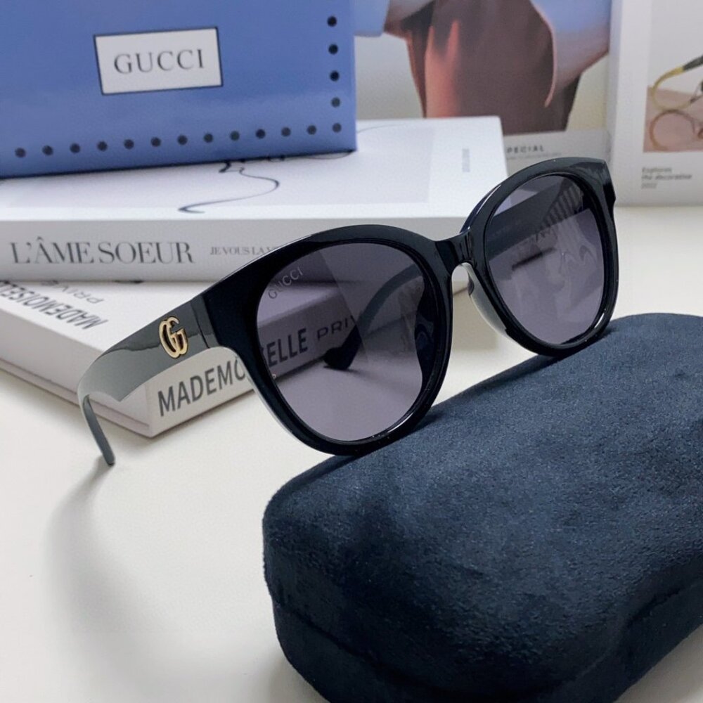 Gucci Women's Sunglasses🌞 - Picture 3 of 8